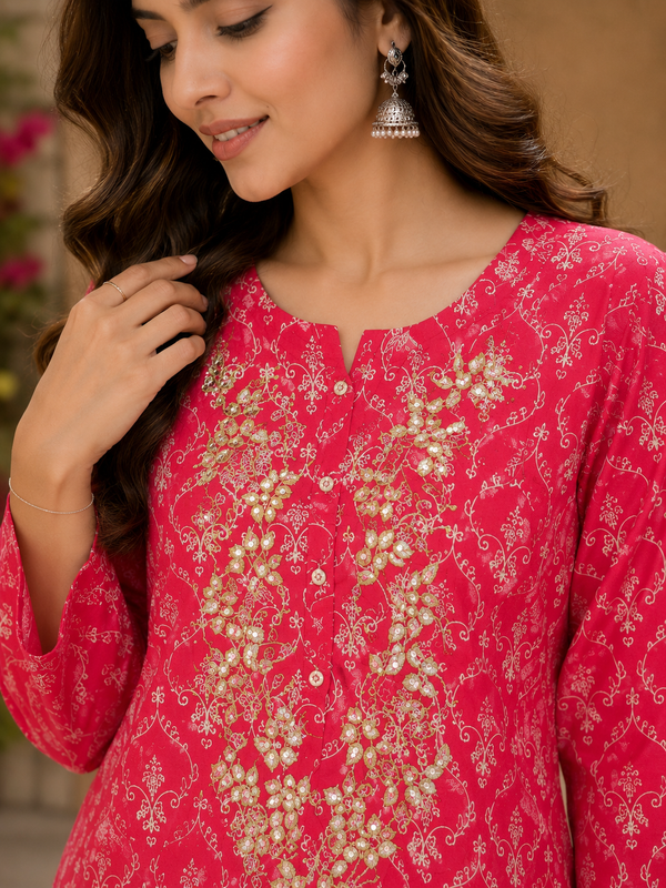 Vastrini💖 Pink Embroidered Cotton Kurti