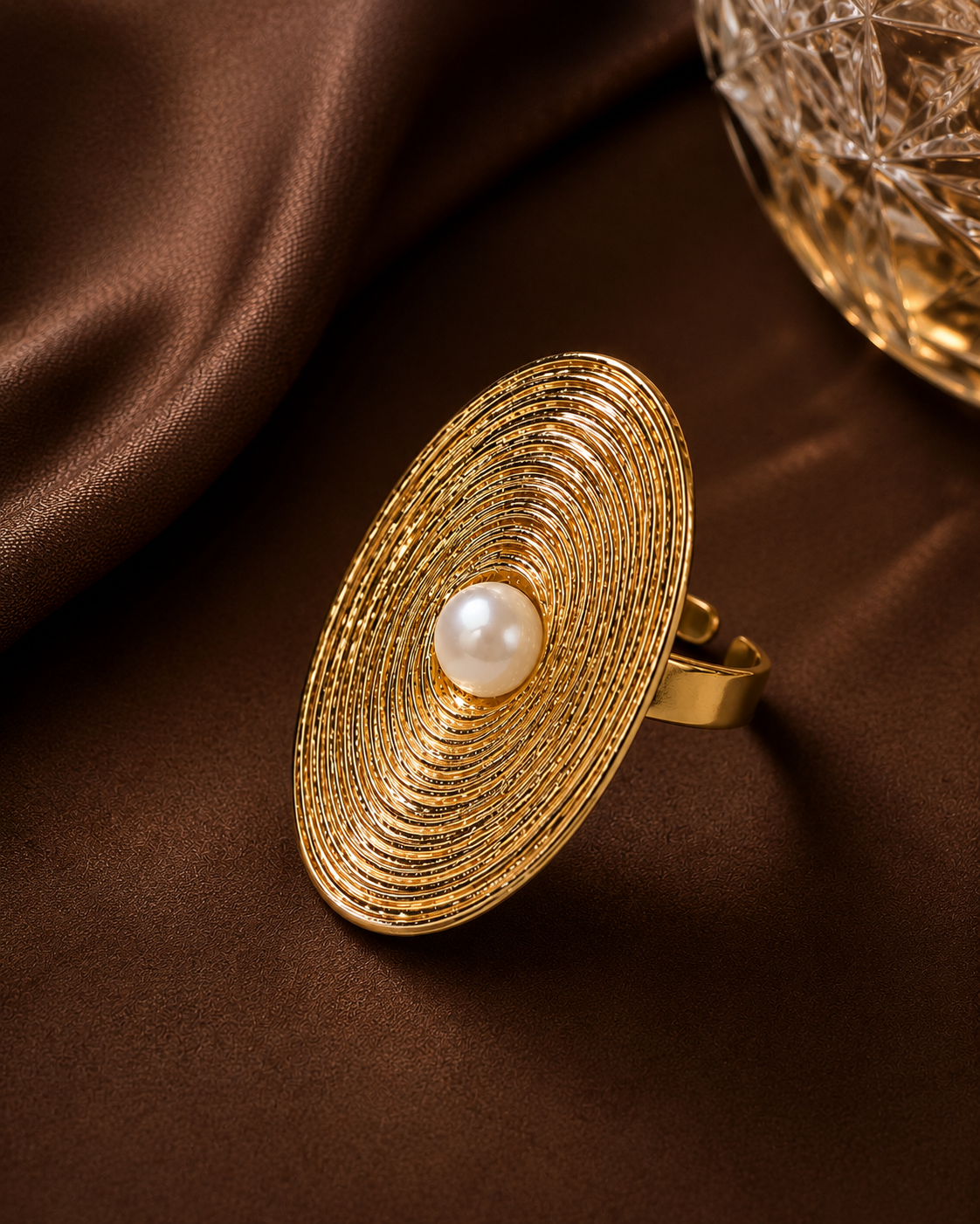 Golden 🟡🤍Pearl Halo RING💍