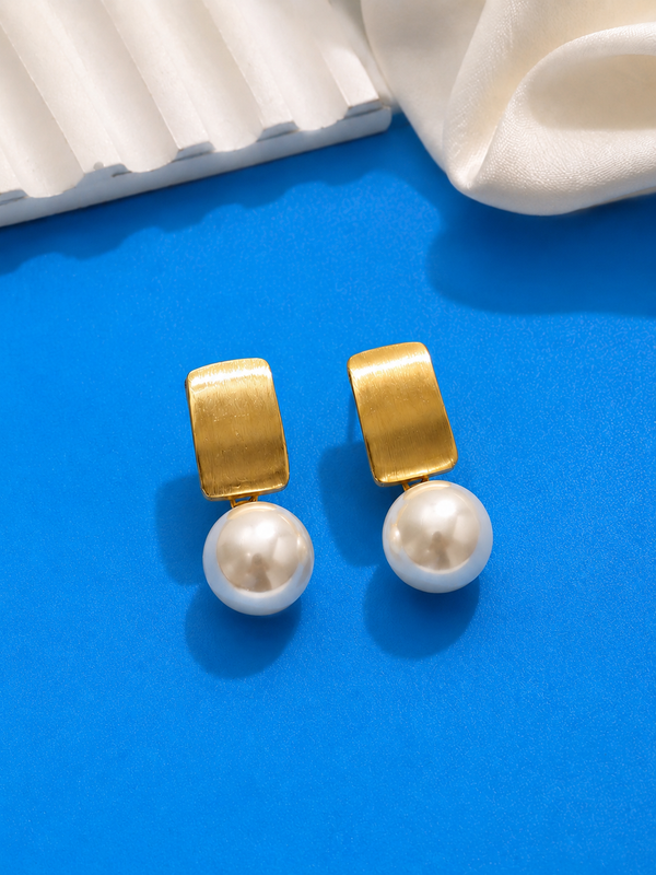 🦪🧡🤍 Pearl Gleam Earrings