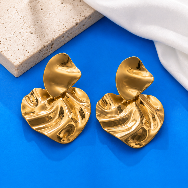 Golden 🟡🌱Leaf Earrings