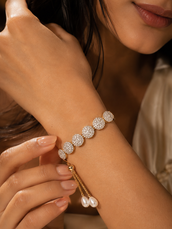 💛✨ That Golden Sparkle Glow Bracelet